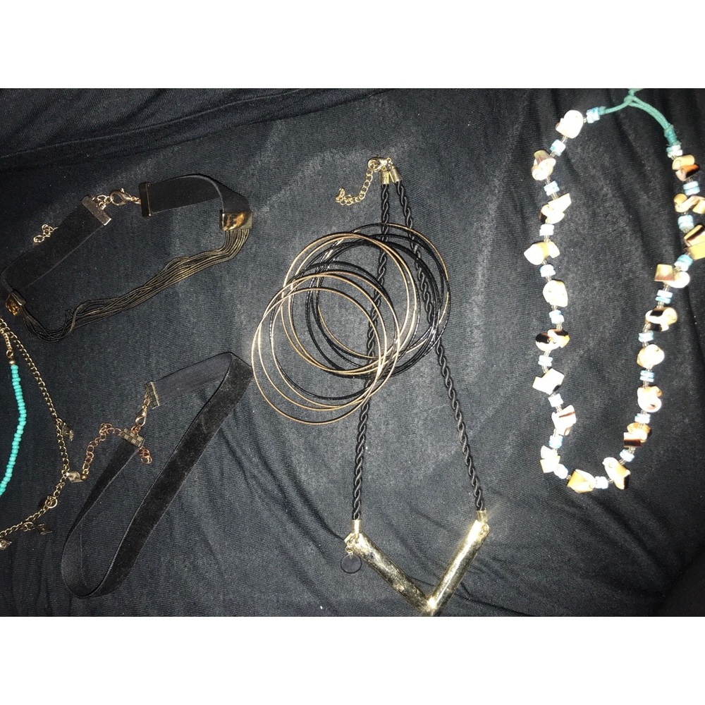 Jewelry bundle - Picture 8 of 8